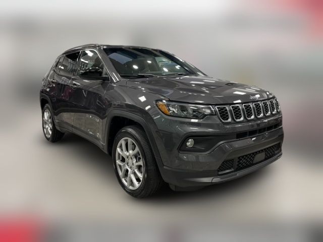 2024 Jeep Compass Latitude Lux