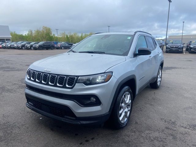 2024 Jeep Compass Latitude Lux