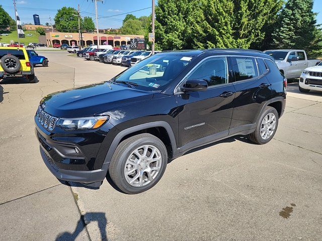 2024 Jeep Compass Latitude Lux