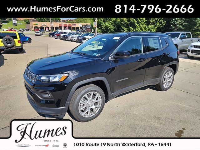 2024 Jeep Compass Latitude Lux