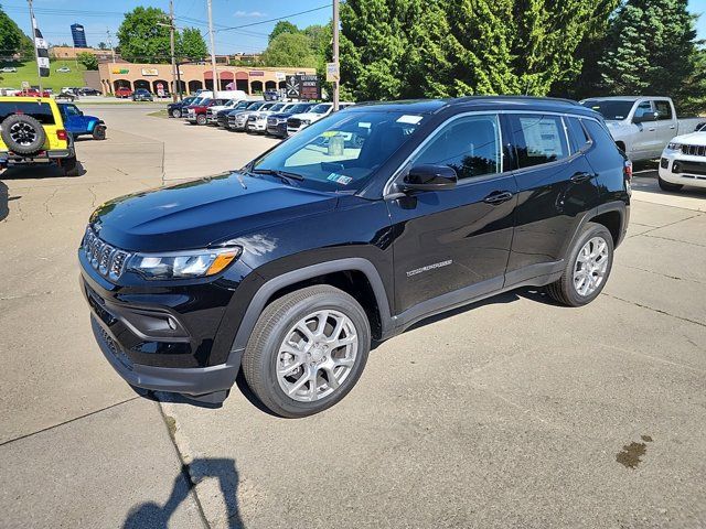 2024 Jeep Compass Latitude Lux