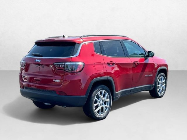 2024 Jeep Compass Latitude Lux