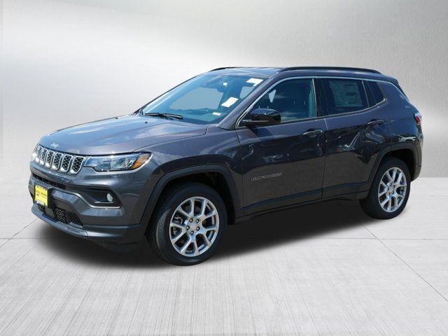 2024 Jeep Compass Latitude Lux