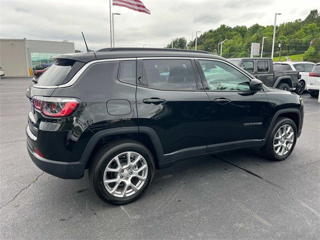 2024 Jeep Compass Latitude Lux