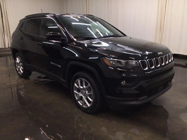 2024 Jeep Compass Latitude Lux