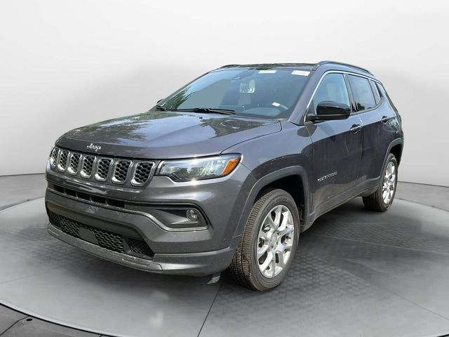 2024 Jeep Compass Latitude Lux