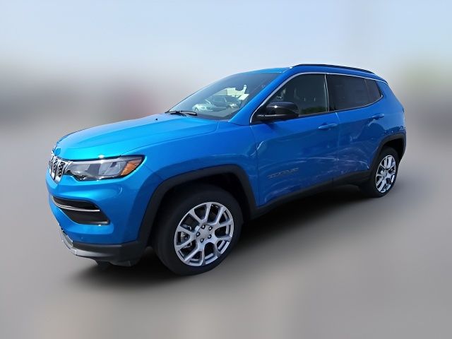 2024 Jeep Compass Latitude Lux