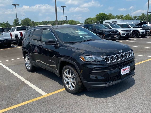 2024 Jeep Compass Latitude Lux