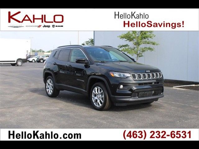 2024 Jeep Compass Latitude Lux