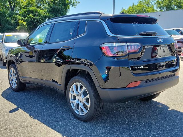 2024 Jeep Compass Latitude Lux