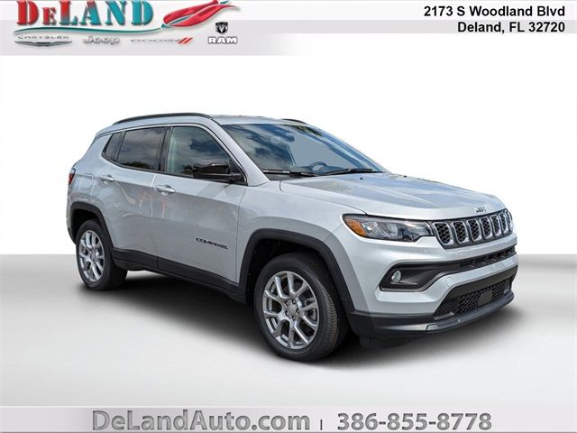 2024 Jeep Compass Latitude Lux