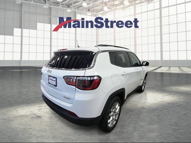 2024 Jeep Compass Latitude Lux