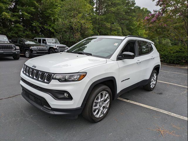 2024 Jeep Compass Latitude Lux