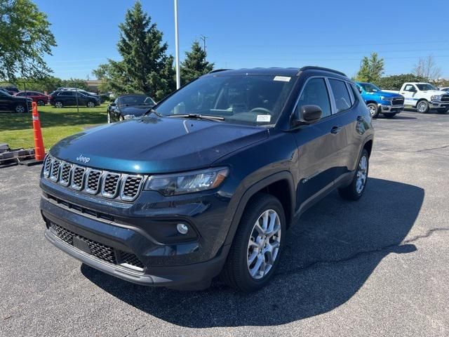 2024 Jeep Compass Latitude Lux