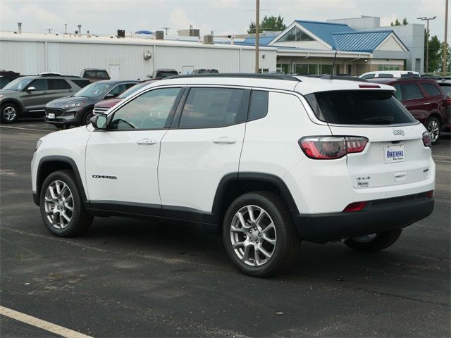 2024 Jeep Compass Latitude Lux