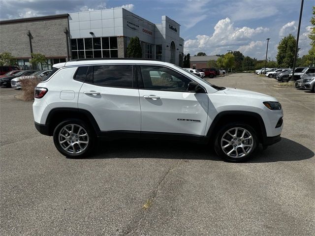 2024 Jeep Compass Latitude Lux