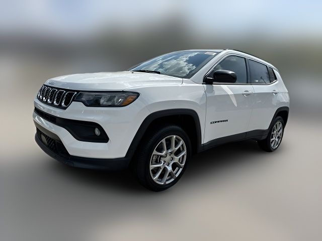 2024 Jeep Compass Latitude Lux