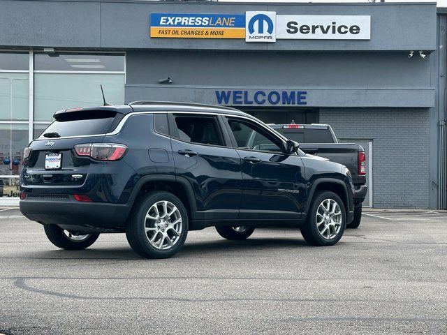 2024 Jeep Compass Latitude Lux