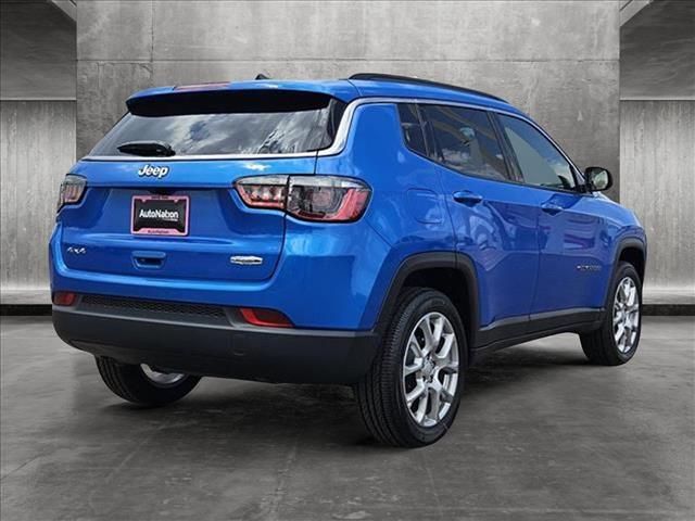 2024 Jeep Compass Latitude Lux