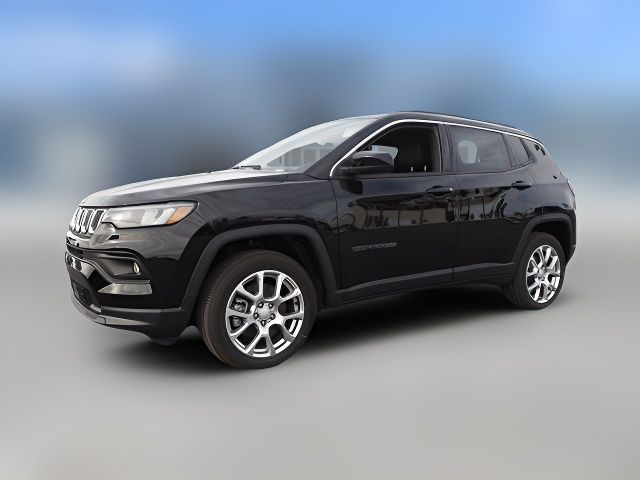 2024 Jeep Compass Latitude Lux