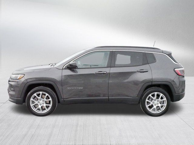 2024 Jeep Compass Latitude Lux