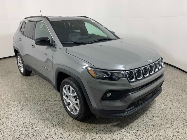 2024 Jeep Compass Latitude Lux