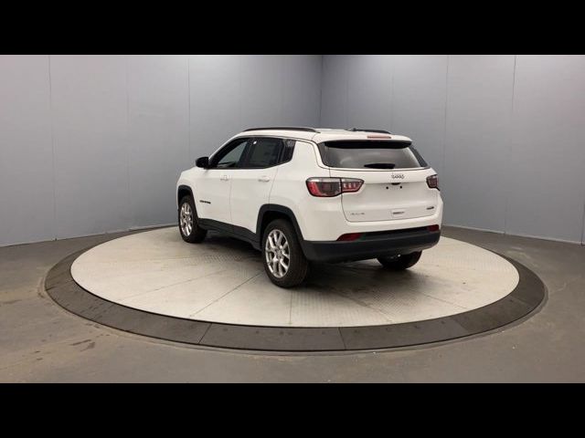 2024 Jeep Compass Latitude Lux