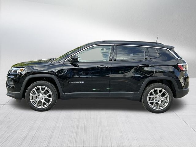 2024 Jeep Compass Latitude Lux