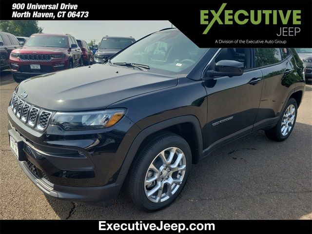 2024 Jeep Compass Latitude Lux