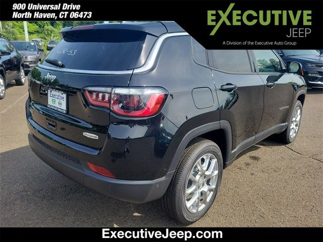 2024 Jeep Compass Latitude Lux