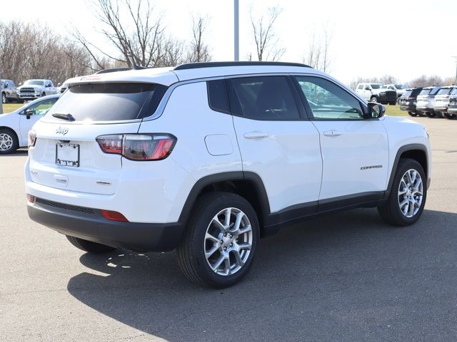 2024 Jeep Compass Latitude Lux