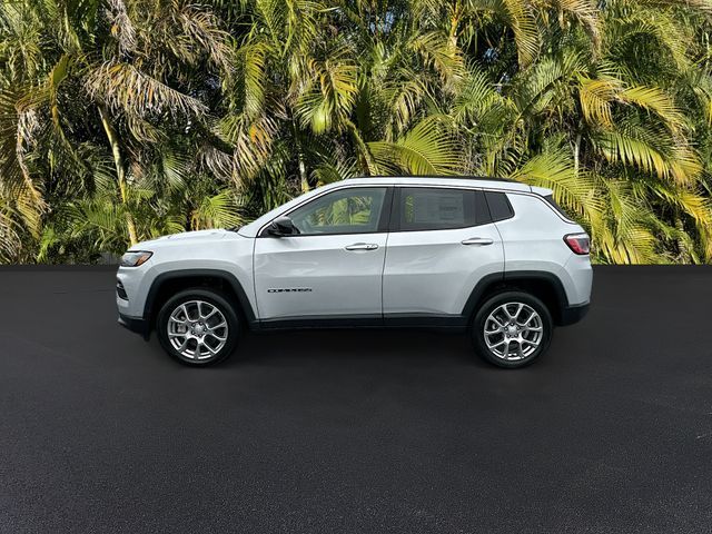 2024 Jeep Compass Latitude Lux