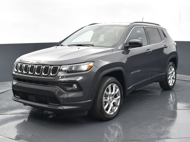 2024 Jeep Compass Latitude Lux