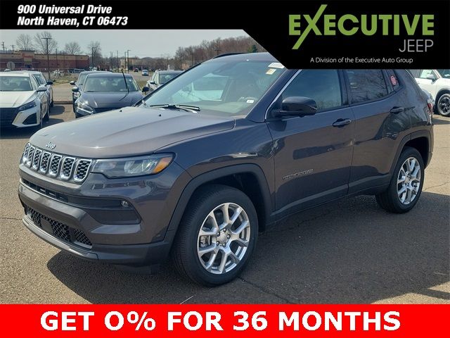 2024 Jeep Compass Latitude Lux