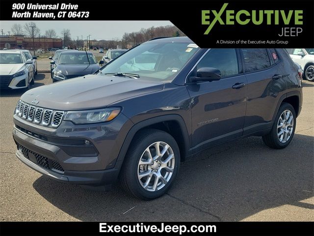 2024 Jeep Compass Latitude Lux