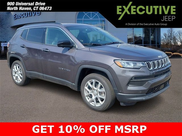 2024 Jeep Compass Latitude Lux