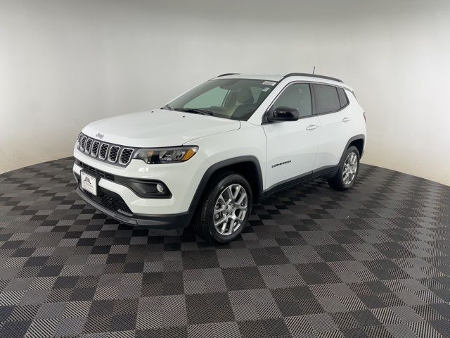 2024 Jeep Compass Latitude Lux