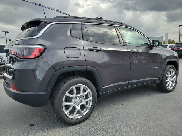 2024 Jeep Compass Latitude Lux