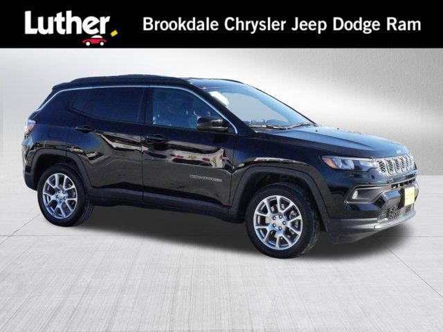 2024 Jeep Compass Latitude Lux