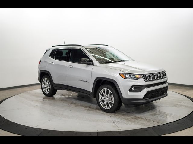 2024 Jeep Compass Latitude Lux