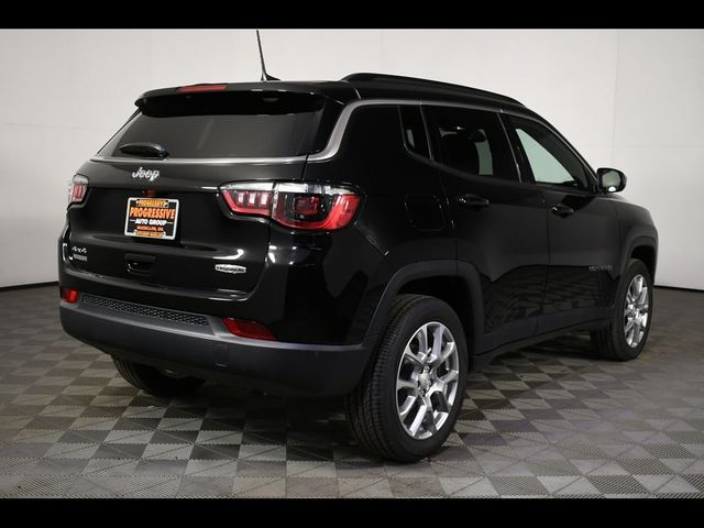 2024 Jeep Compass Latitude Lux