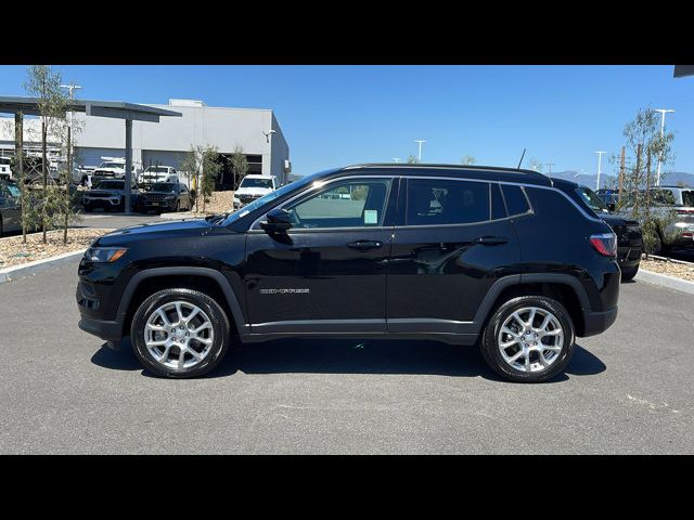 2024 Jeep Compass Latitude Lux