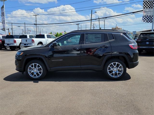 2024 Jeep Compass Latitude Lux