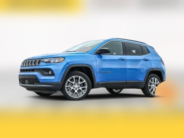 2024 Jeep Compass Latitude Lux