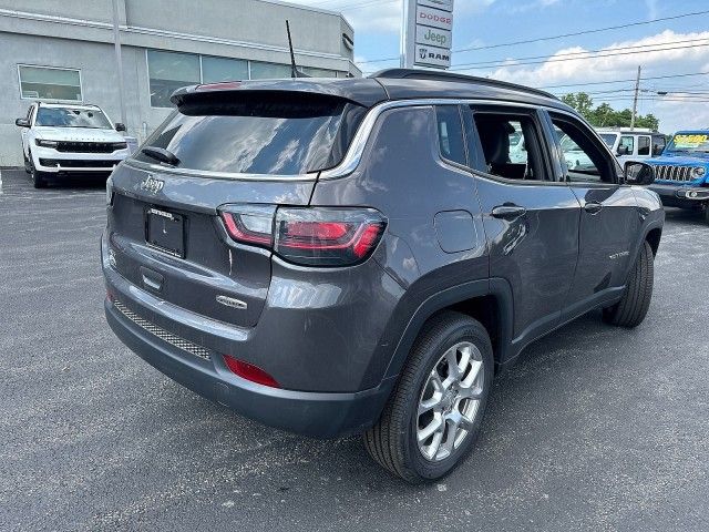 2024 Jeep Compass Latitude Lux