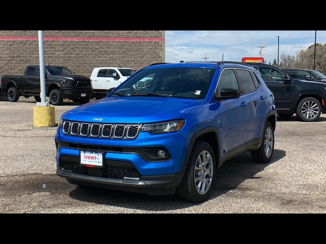 2024 Jeep Compass Latitude Lux