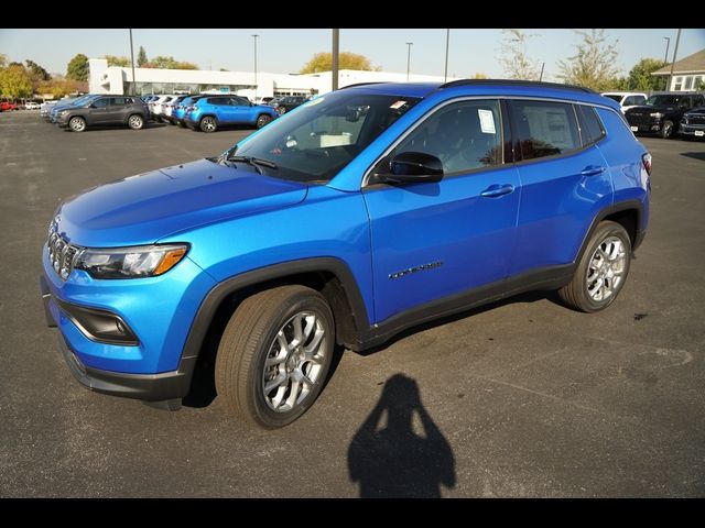 2024 Jeep Compass Latitude Lux