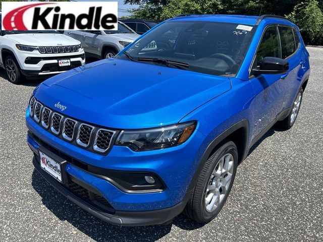 2024 Jeep Compass Latitude Lux