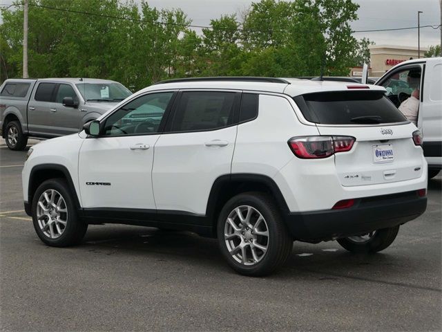 2024 Jeep Compass Latitude Lux