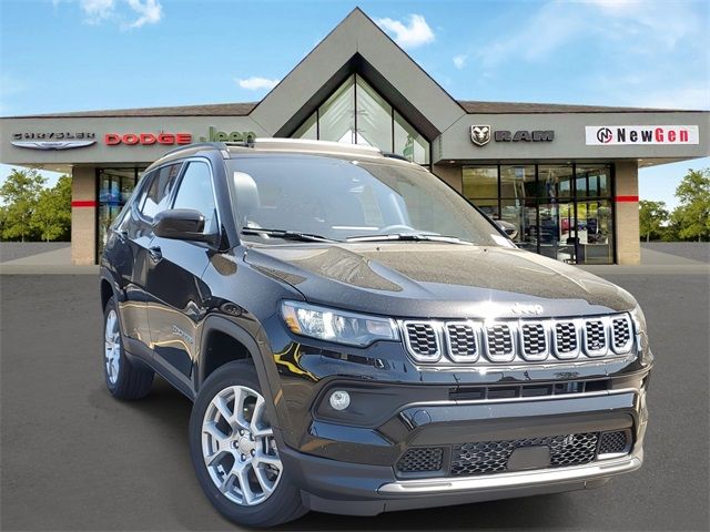 2024 Jeep Compass Latitude Lux